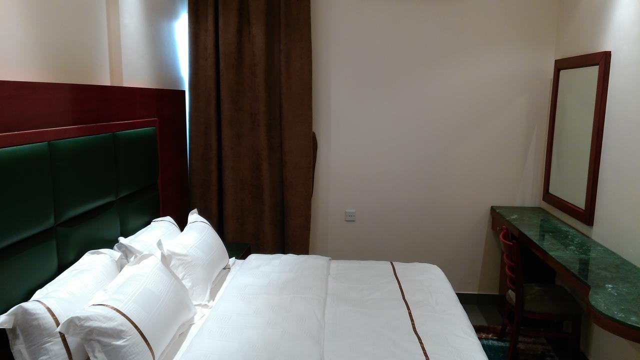 Al Yamama Palace - Al Rawdah 3 Aparthotel Riaad Buitenkant foto